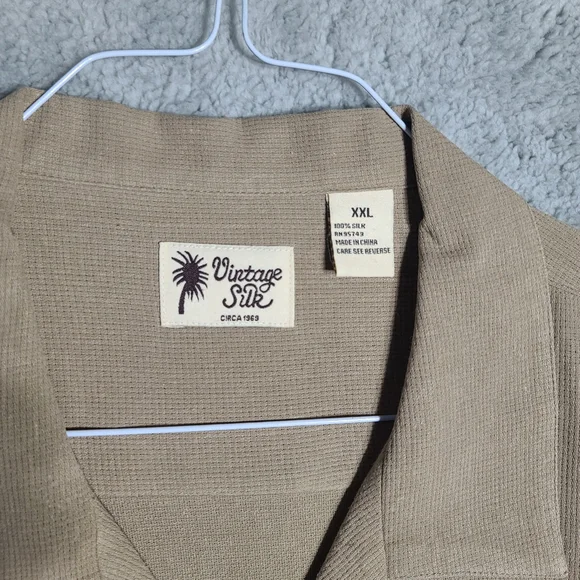 Vintage Silk Circa 1969 XXL - Picture 2 of 7